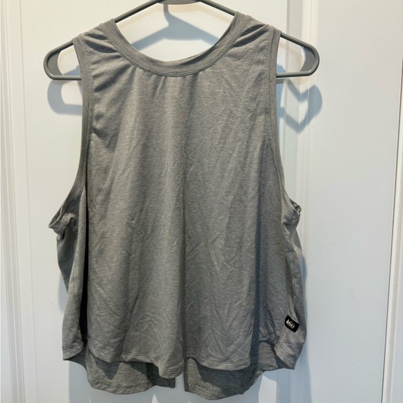NWOT REI Active Pursuits Tank Top Grey Size L - Picture 2 of 5
